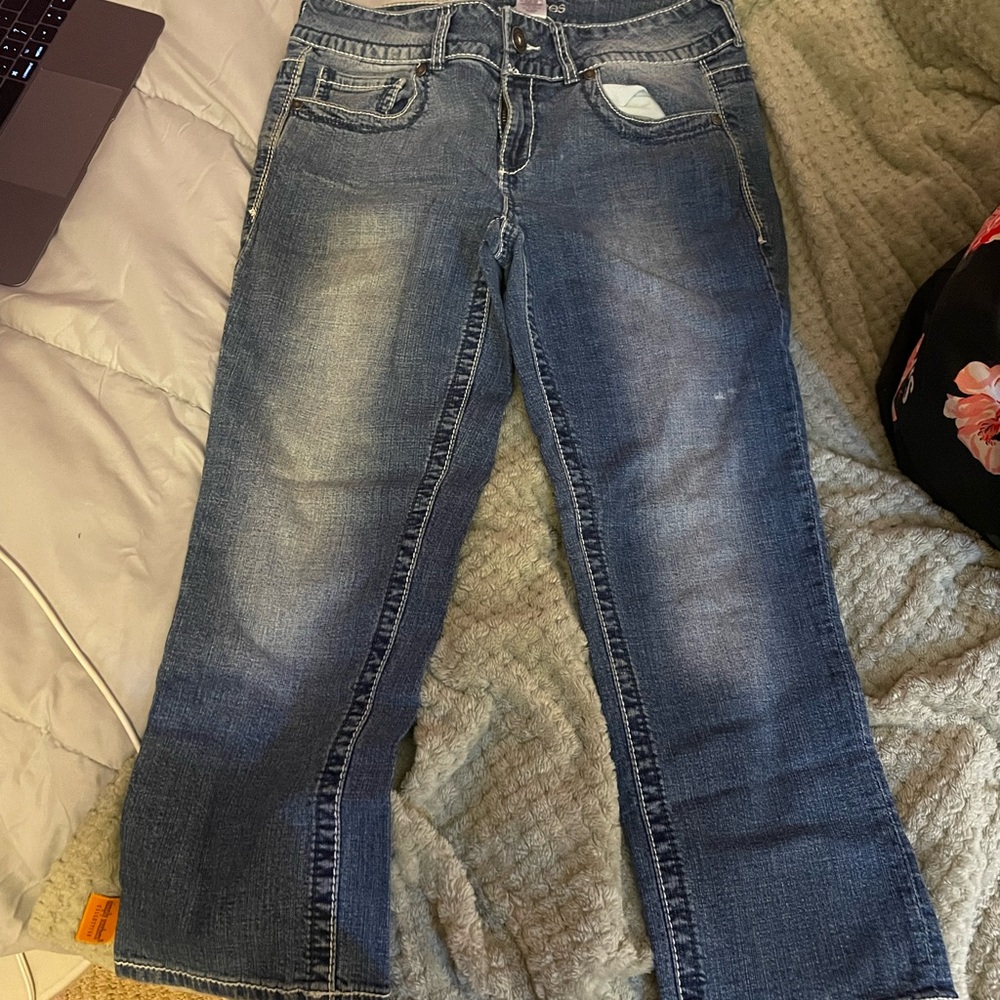 Maurices capris